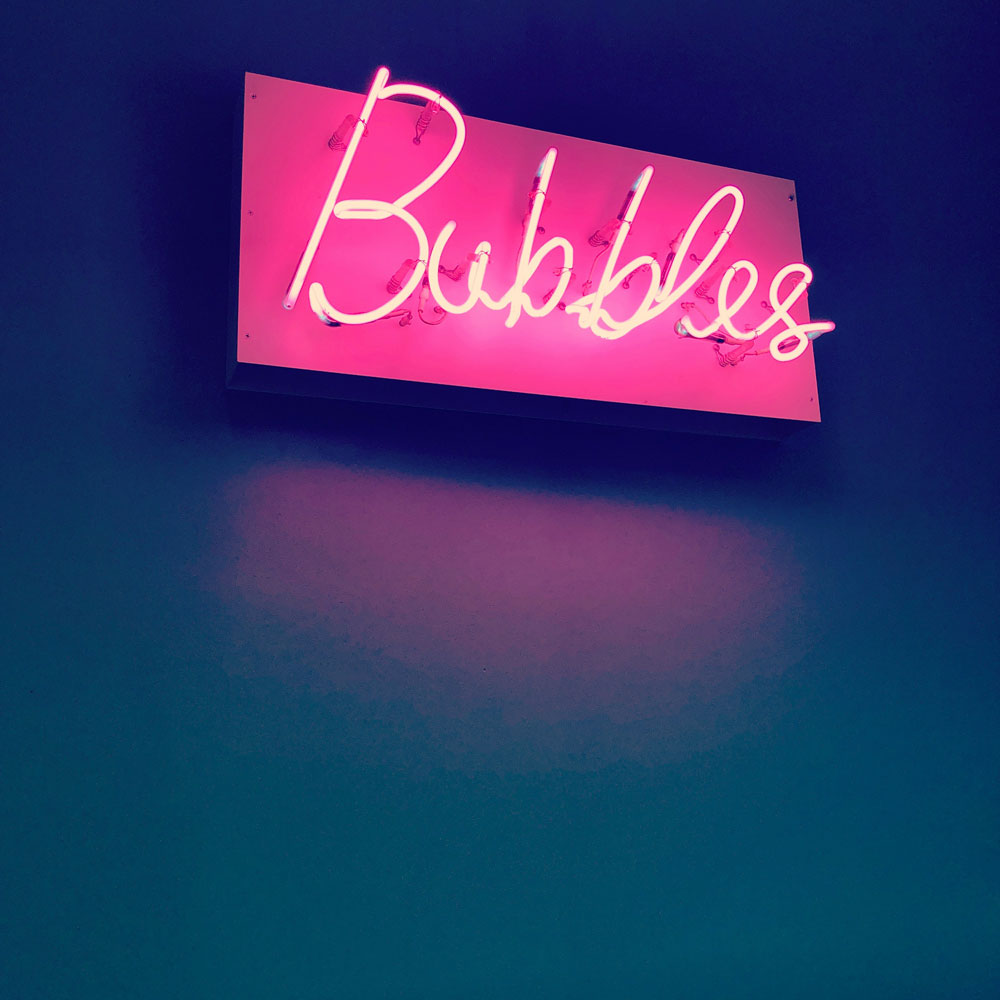 Catgirls-Bubbles